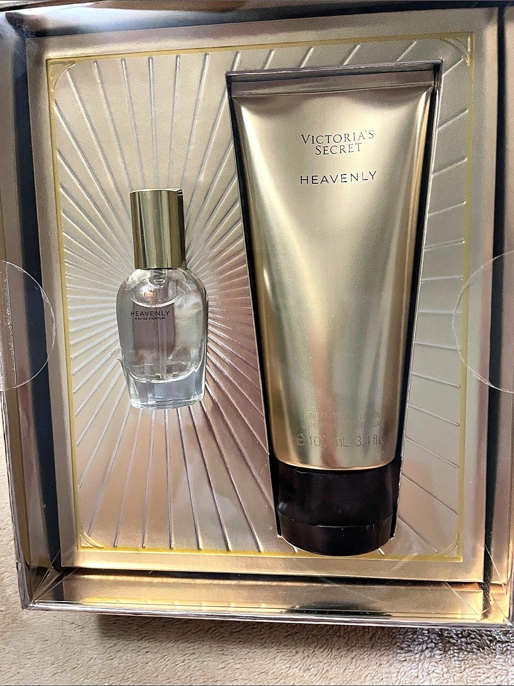 Victoria's Secret Heavenly Fragrance & Body Lotion Gift Set
